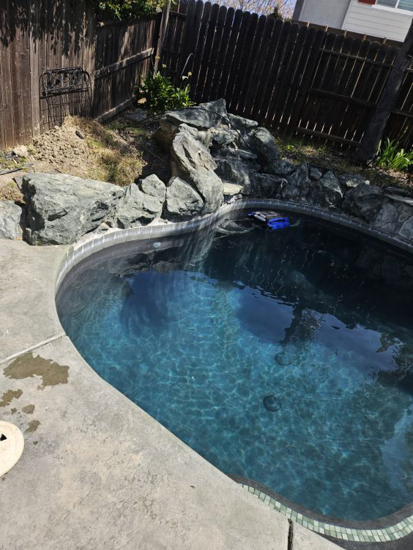 Pool leak repair 044