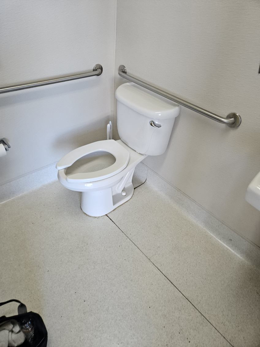 Pool leak repair 049